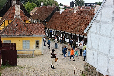 160812 Faerge til Aarhus besoeg Den Gamle By og Kaloe Slotsruin
